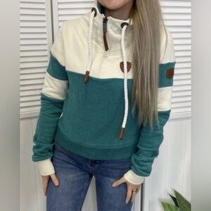 Wanakome half zip hoodie large